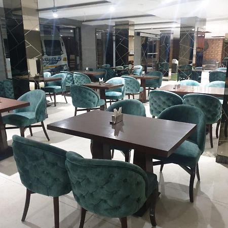 Hotel Green Orchid Udhampur Kültér fotó