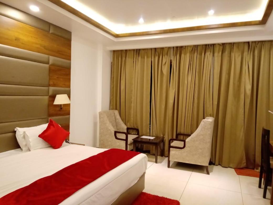 Hotel Green Orchid Udhampur Kültér fotó