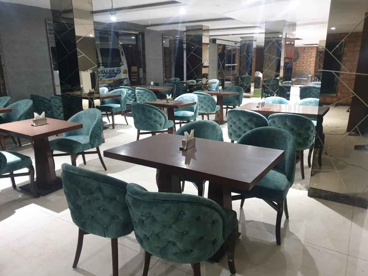 Hotel Green Orchid Udhampur Kültér fotó